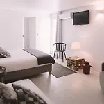 Bed and breakfast Santa Bica Eat Drink & Sleep Lisboa