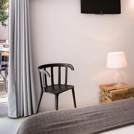 Santa Bica Eat Drink & Sleep Lisboa