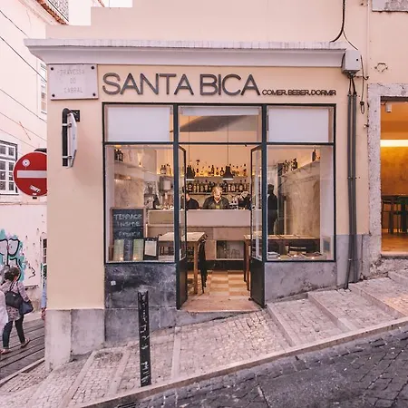 Santa Bica Eat Drink & Sleep 2*