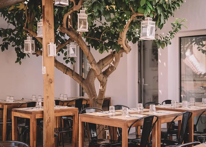 Santa Bica Eat Drink&sleep Bed & Breakfast 4*