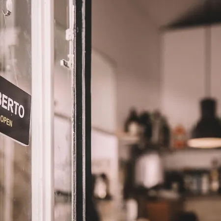Bed and Breakfast Santa Bica Eat Drink & Sleep Lisboa
