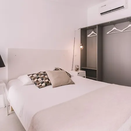 Santa Bica Eat Drink & Sleep فندق مبيت وإفطار