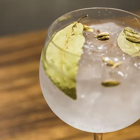 فندق مبيت وإفطار Santa Bica Eat Drink & Sleep 4*