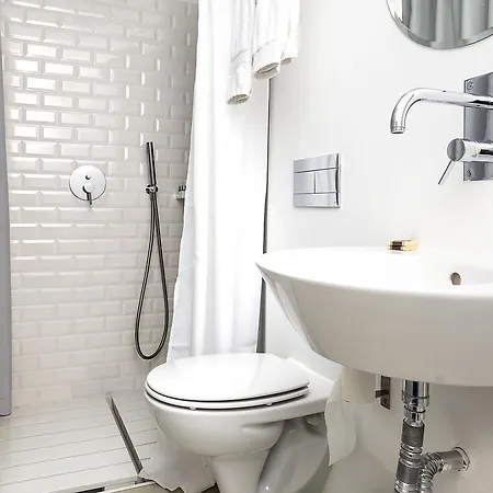 Santa Bica Eat Drink & Sleep فندق مبيت وإفطار 4*